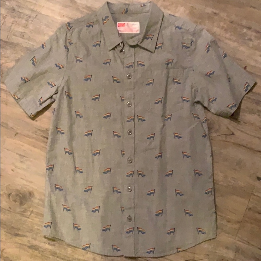 Rainbow flag button up